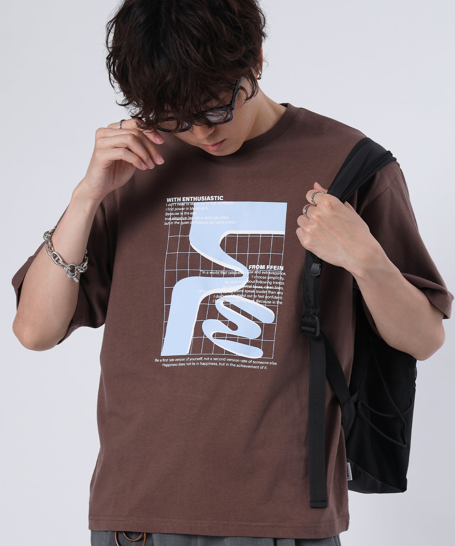 モデル:H178 Size:L モカ