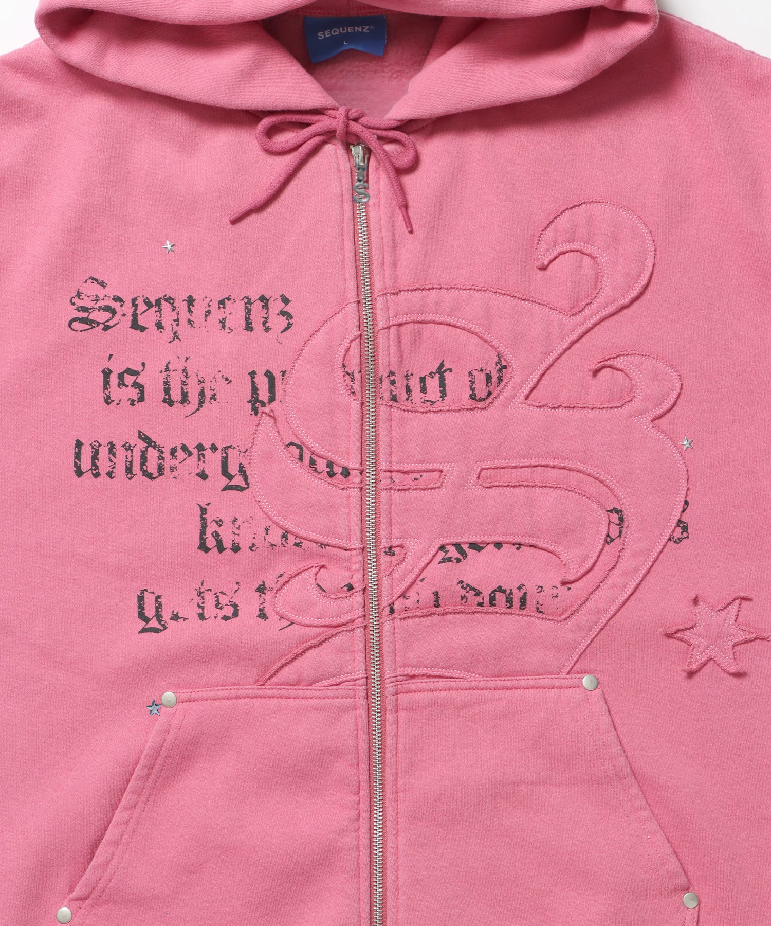 SQNZ ZIP P/K / ジップパーカー 裏起毛 フーディ スタッズ 加工 ワッペン プリント ピンク