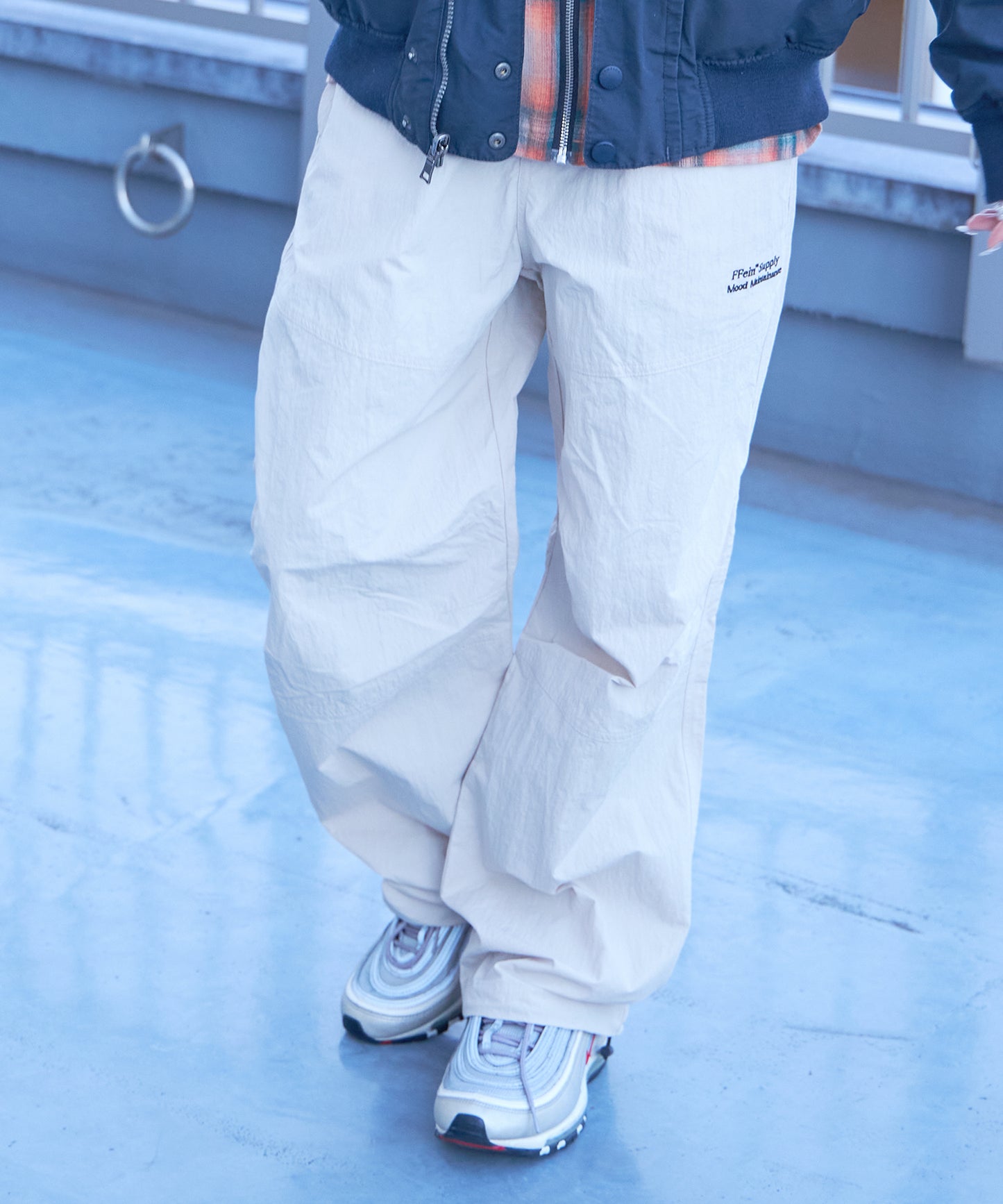 モデル:H163 Size:M