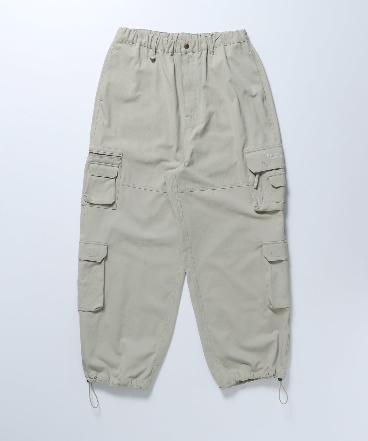 THESE DAYS TECH CARGO PANTS / ワイドテーパード 裾ドローコード グレイッシュベージュ