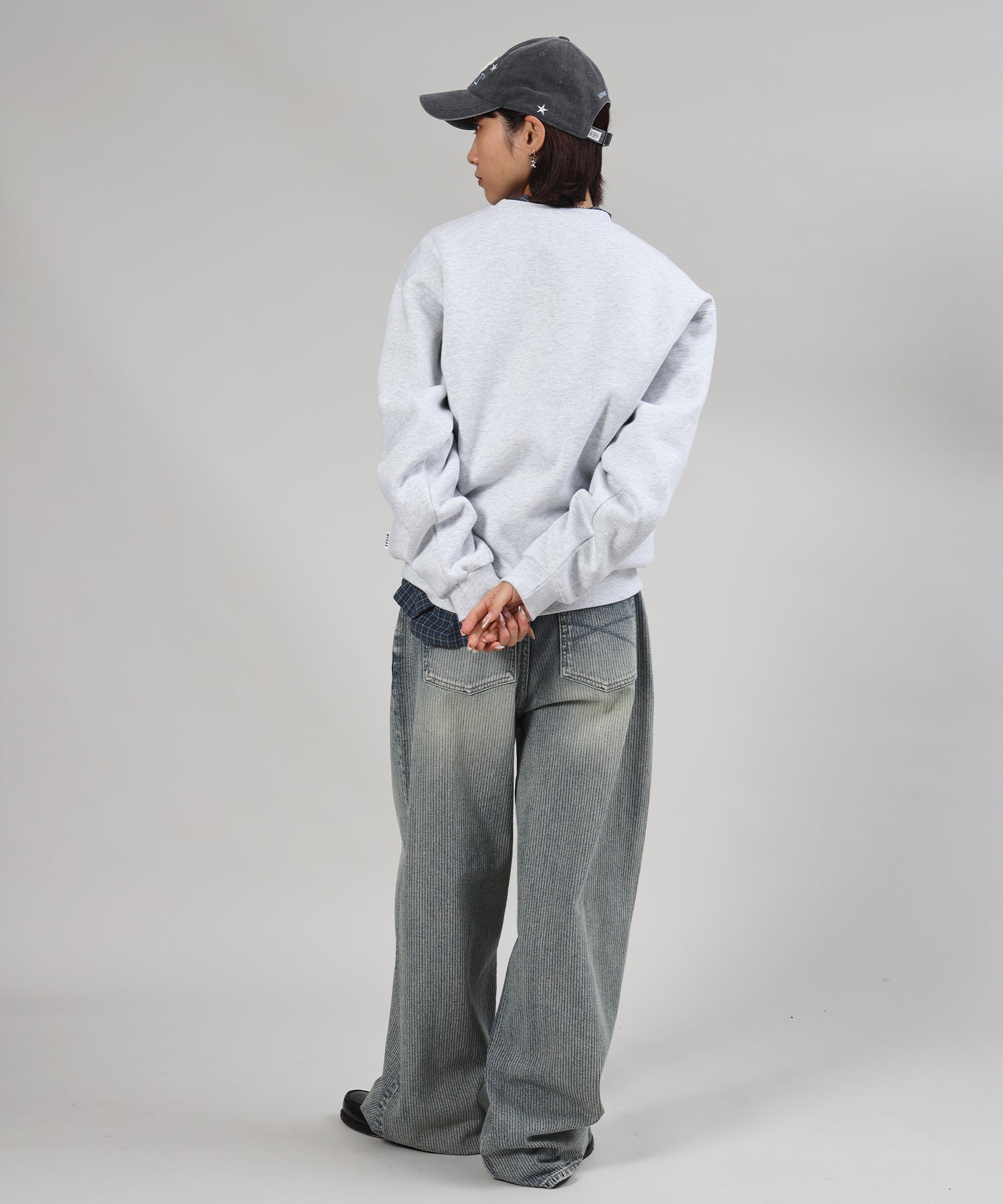 モデル:H163 Size : M アッシュグレー