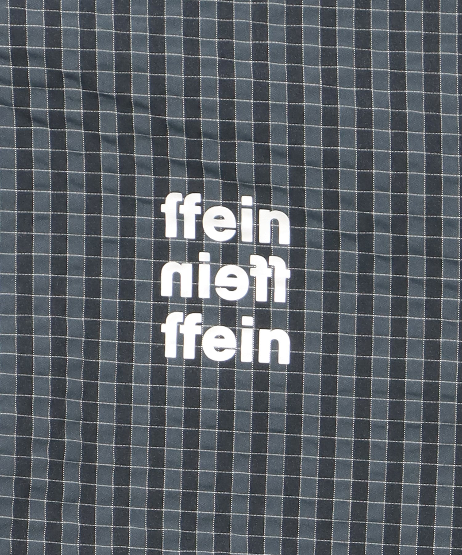 3段ロゴチェックマウンテンパーカー / ダブルジップ フーディ アウター ワンポイント ブルーグレー