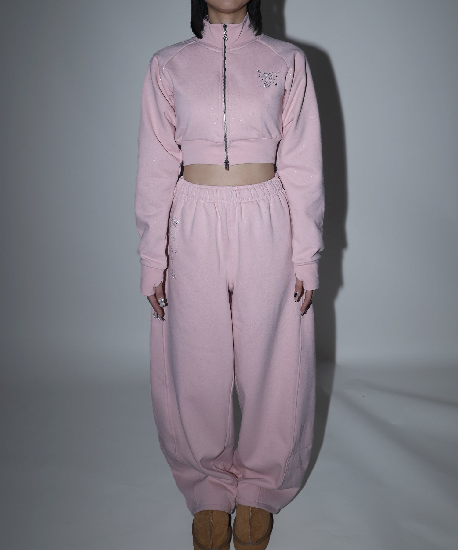 H163 トップス:S/パンツ:L