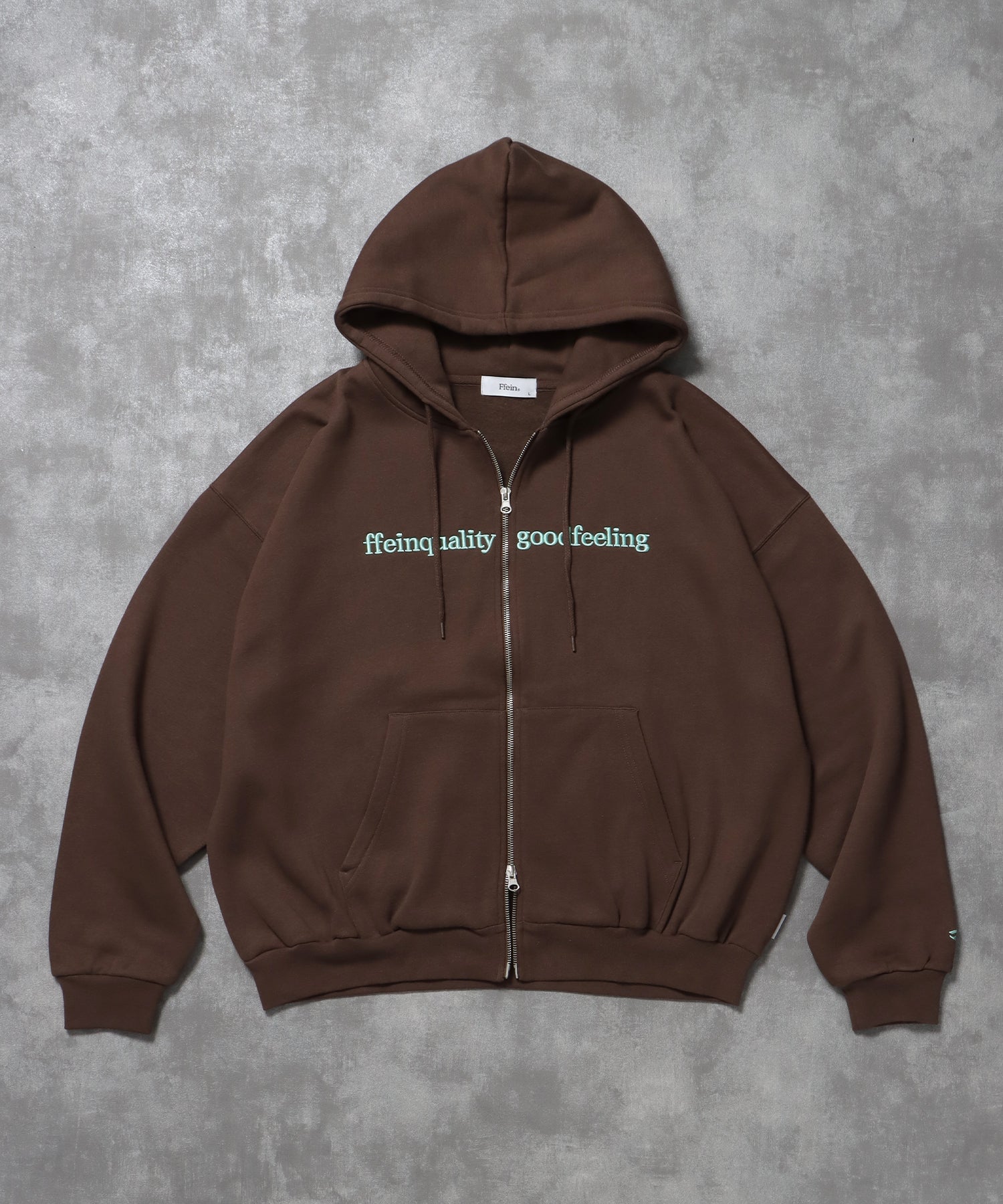 ヘビーウエイトセンターロゴ刺繍ZIPパーカー / パーカー 裏起毛 ジップ 刺繍 ロゴ フーディ バブルジップ ブラウン