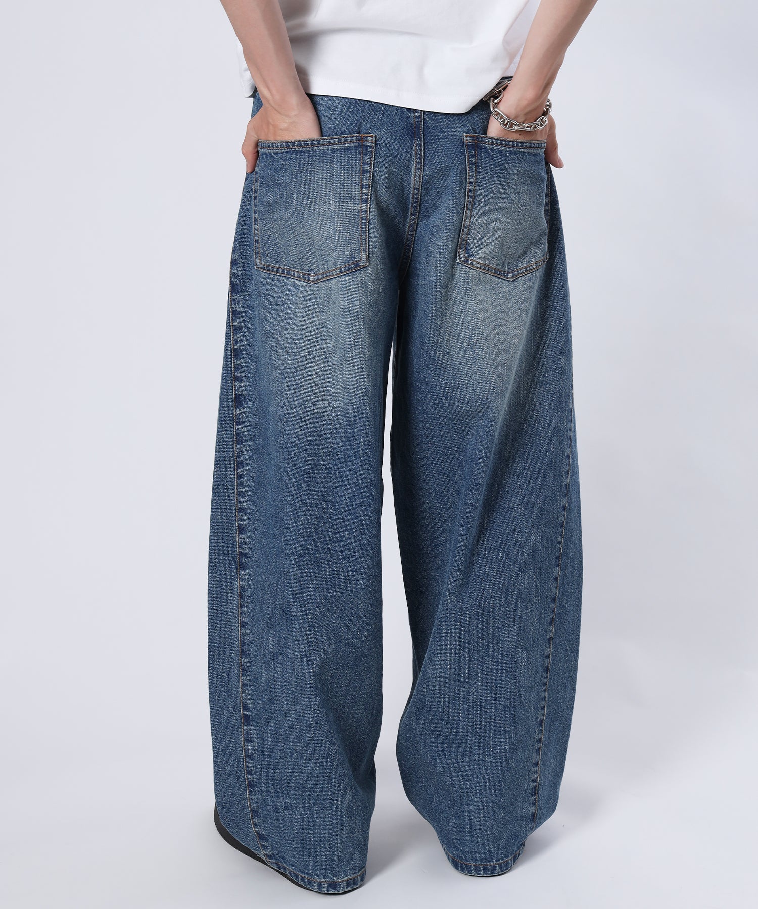 モデル:H163 Size:S ブルー