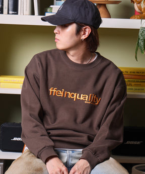 ヘビーウエイトセンターデカロゴ刺繍スウェット / スウェット トレーナー 刺繍 裏起毛 クルーネック ワンポイント ブラウン