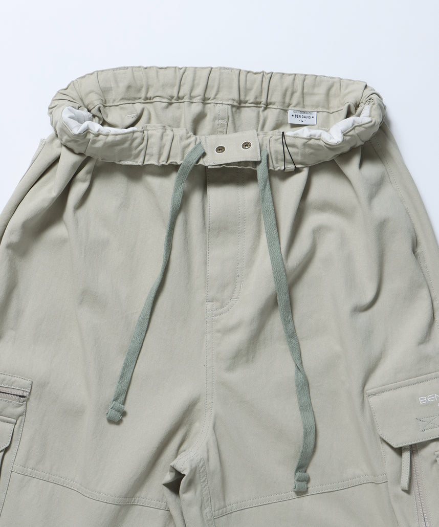 THESE DAYS TECH CARGO PANTS / ワイドテーパード 裾ドローコード グレイッシュベージュ