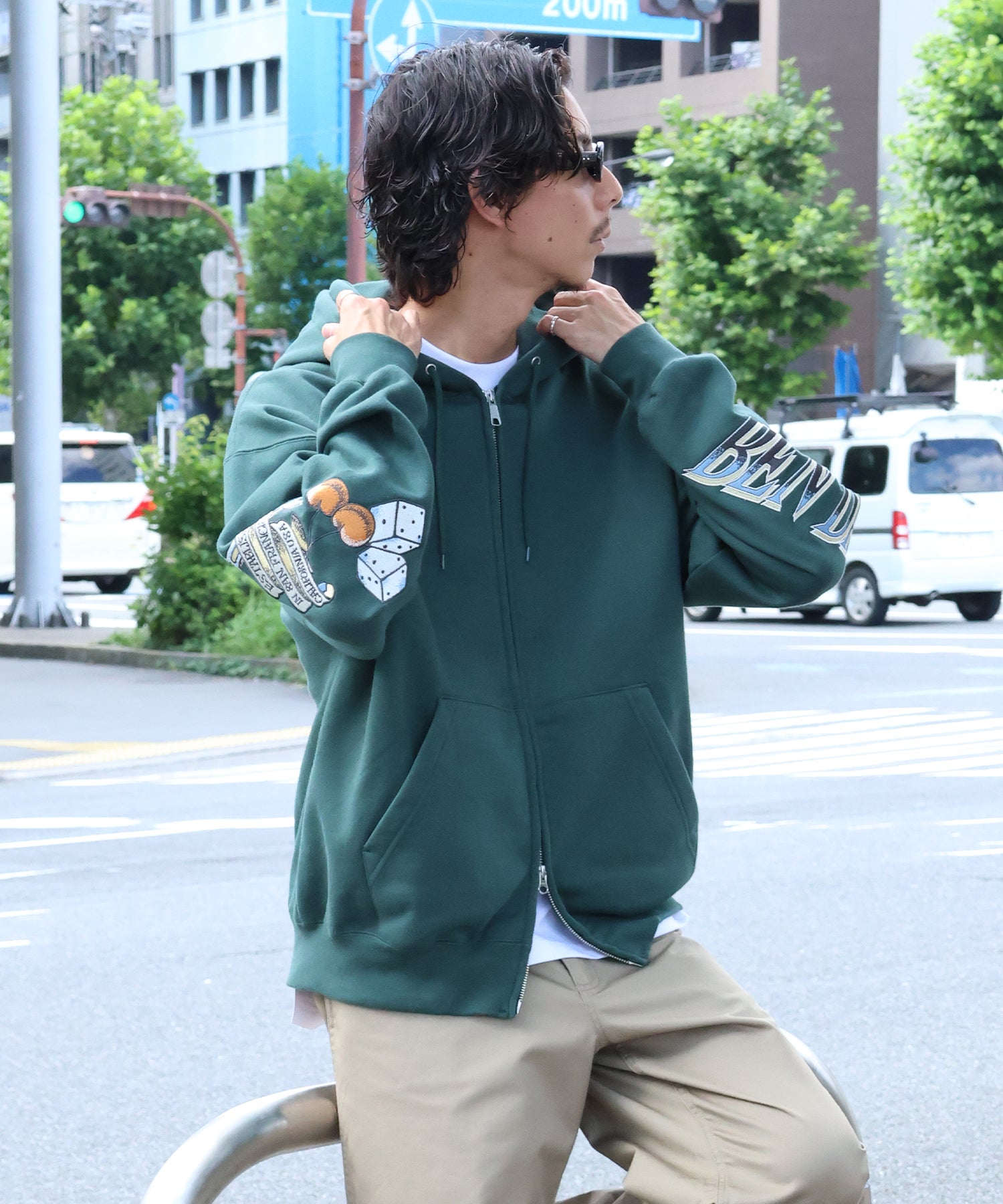 モデル:H177 Size:L ダークグリーン