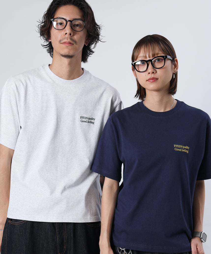 ワンポイント刺繍ショート丈Tシャツ / Tシャツ 短丈 クルーネック 半袖 刺繍 ワンポイント ネイビー