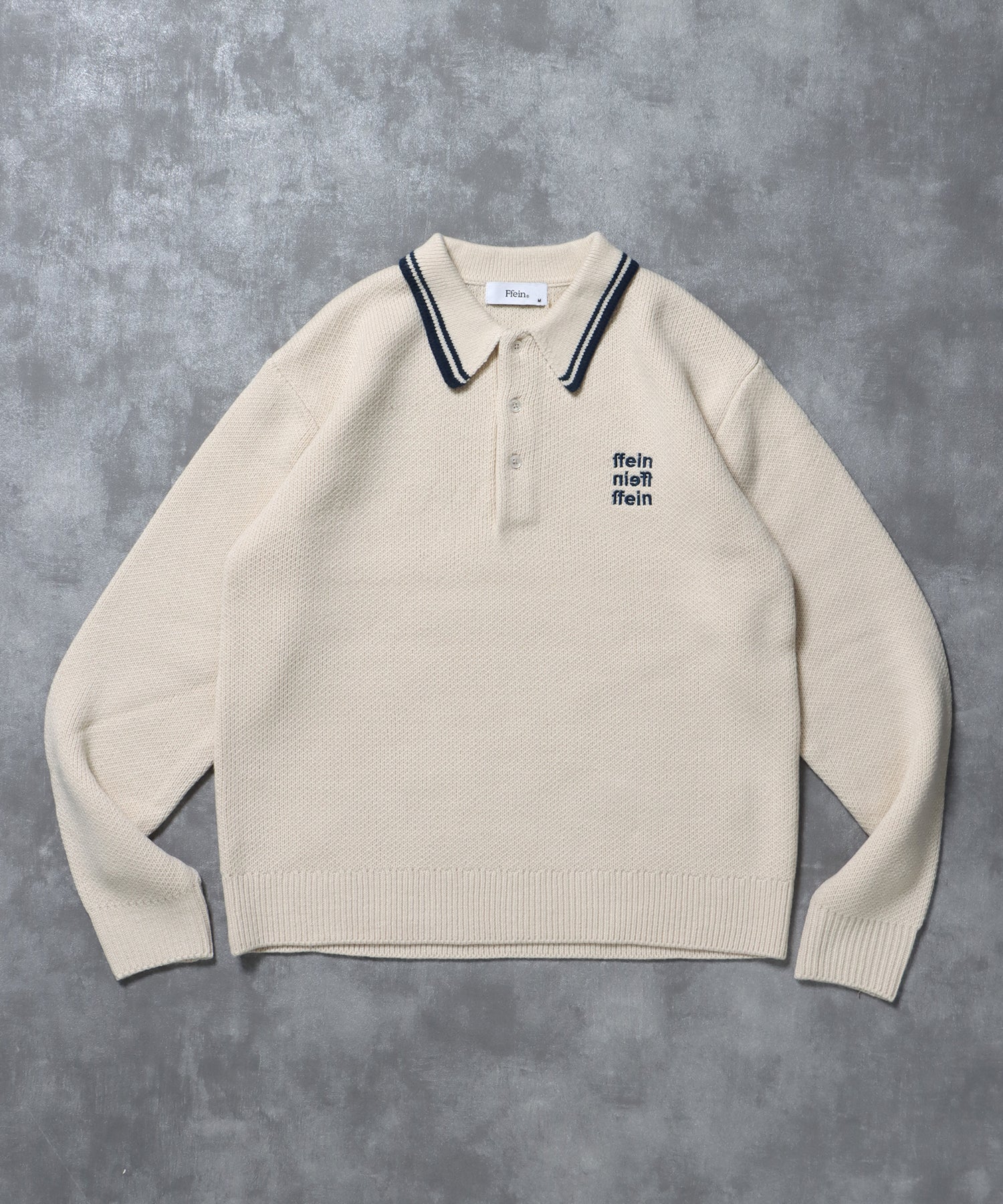 三段ロゴアソート襟ポロニット / ポロシャツ ニット ボーダー 刺繍 ワンポイント アイボリー