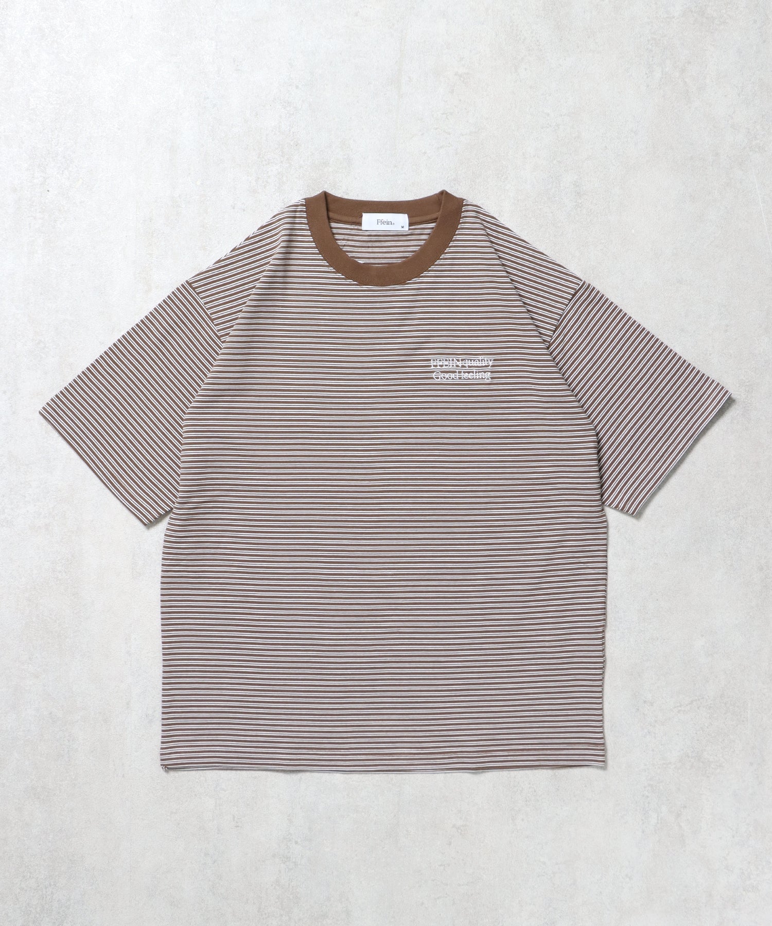 ロゴ刺繍マルチボーダー半袖Tシャツ ブラウン