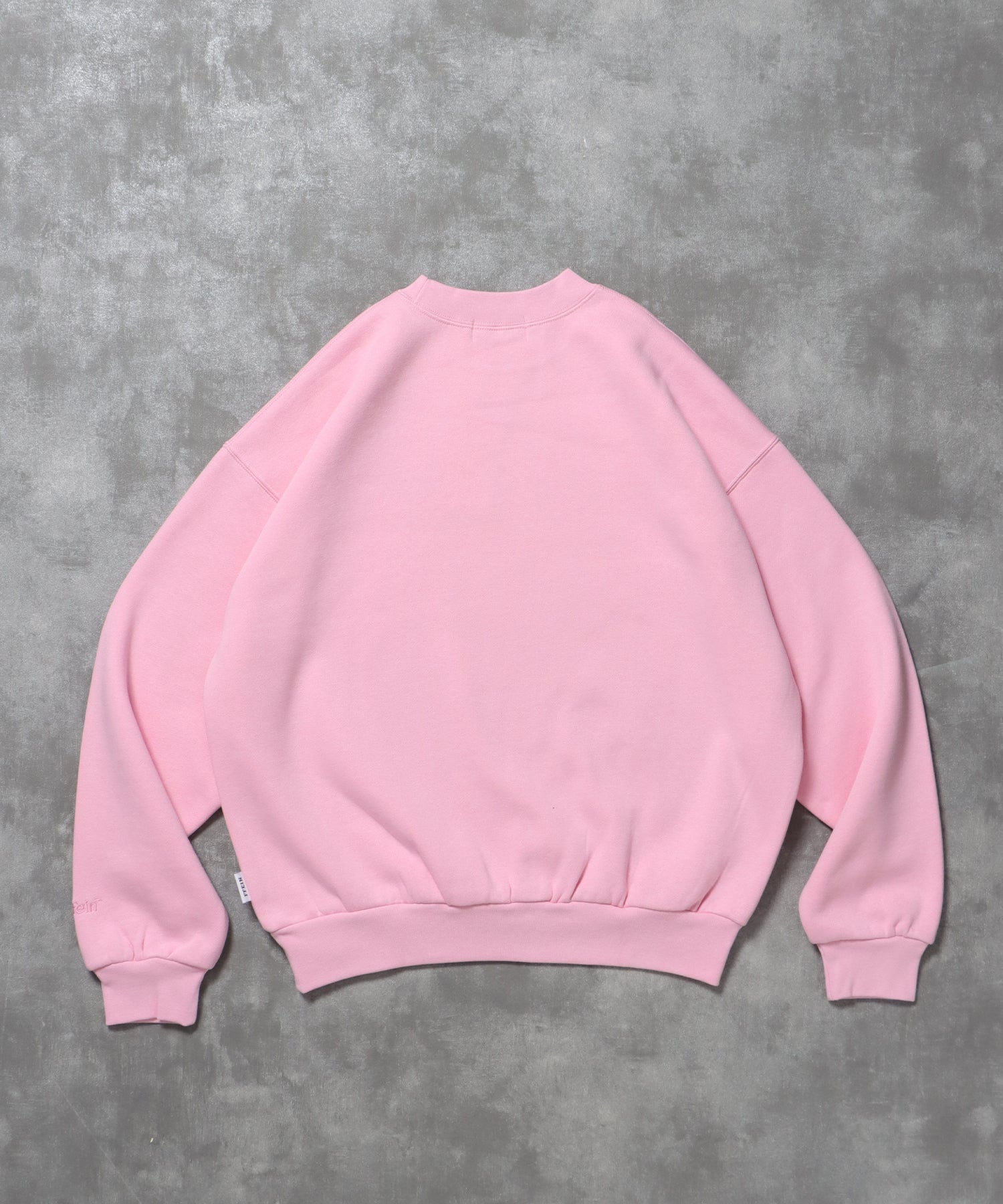 ワンポイントロゴプルオーバースウェット / 刺繍 ワンポイント シンプル ノームコア 綺麗目 シティガール シティボーイ 裏起毛 ピンク