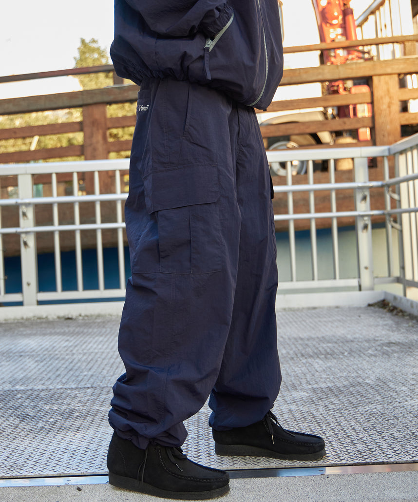 ナイロンテックワイドカーゴパンツ / ドローコード ブロークコア シティガール シティボーイ ワンポイント シンプル ノームコア ネイビー