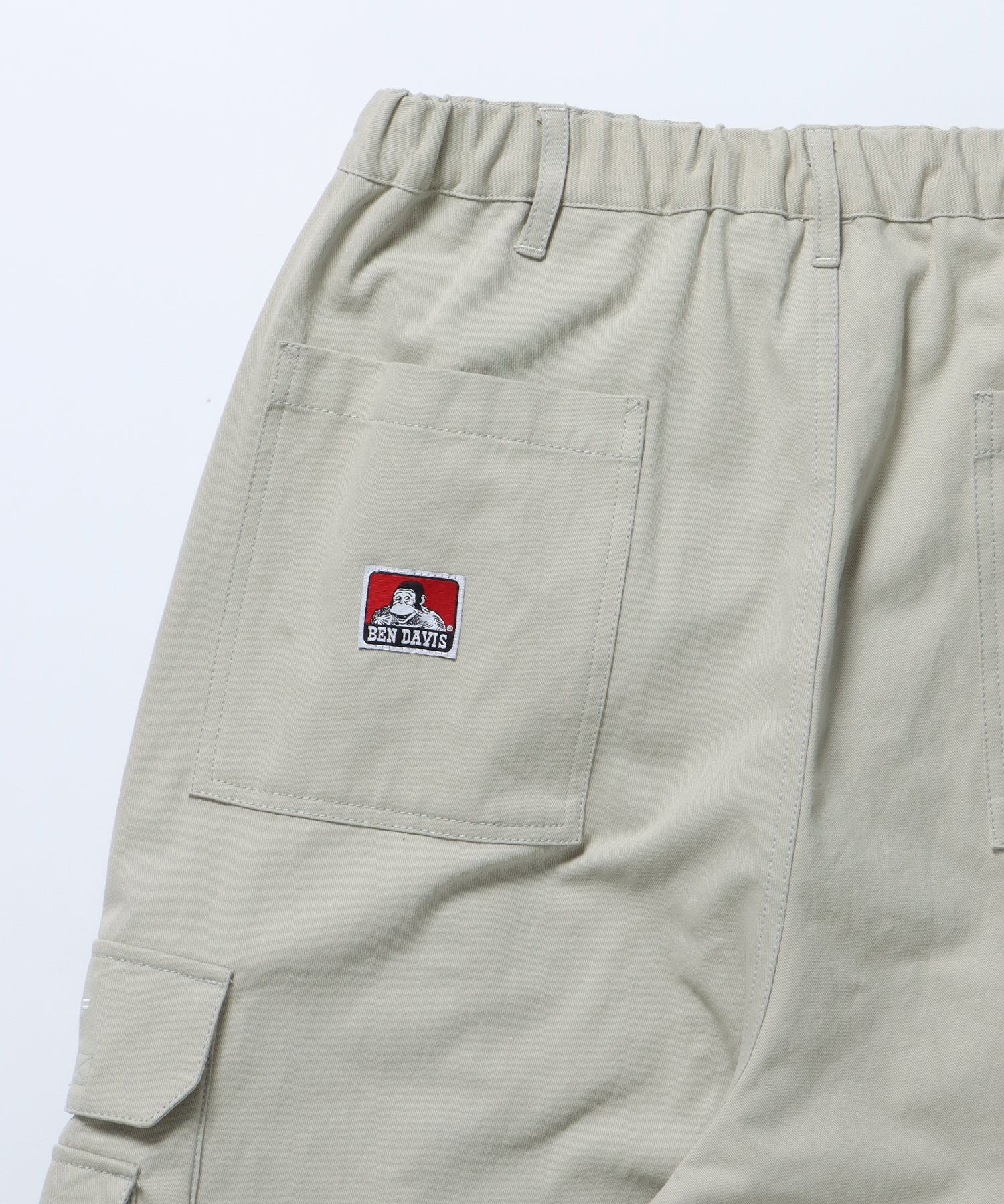 THESE DAYS TECH CARGO PANTS / ワイドテーパード 裾ドローコード グレイッシュベージュ