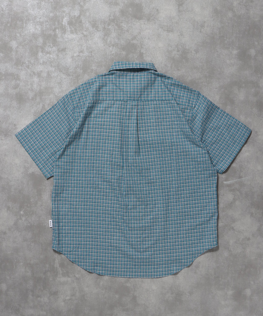 ワンポイント刺繍オーバーサイズ半袖シャツ / 半袖 シャツ レギュラー 刺繍 ワンポイント シンプル グリーン