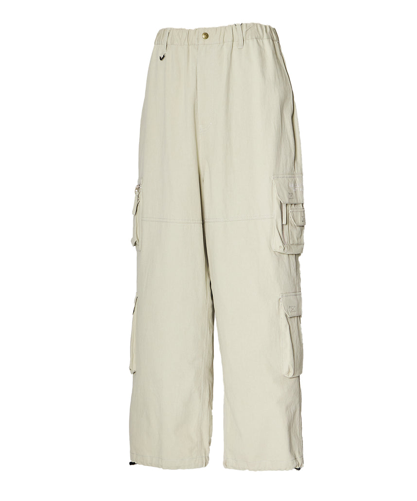 THESE DAYS TECH CARGO PANTS / ワイドテーパード 裾ドローコード グレイッシュベージュ