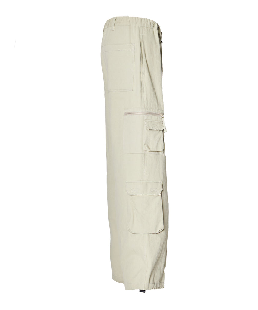 THESE DAYS TECH CARGO PANTS / ワイドテーパード 裾ドローコード グレイッシュベージュ