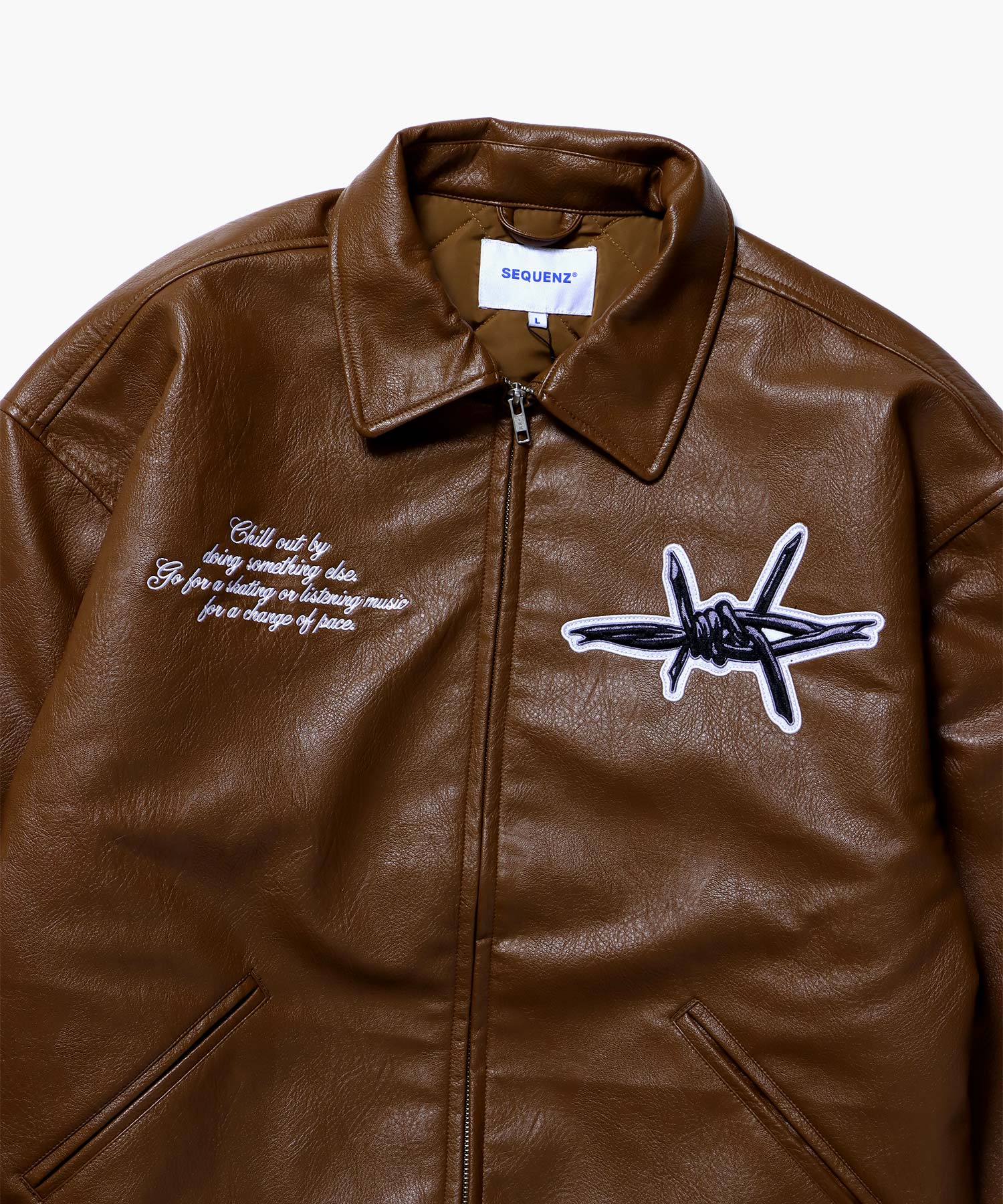 【SEQUENZ】 SYNTHETIC LEATHER BLOUSON / ヴィンテージライク ワッペン ワイド レザー ブルゾン ブラウン