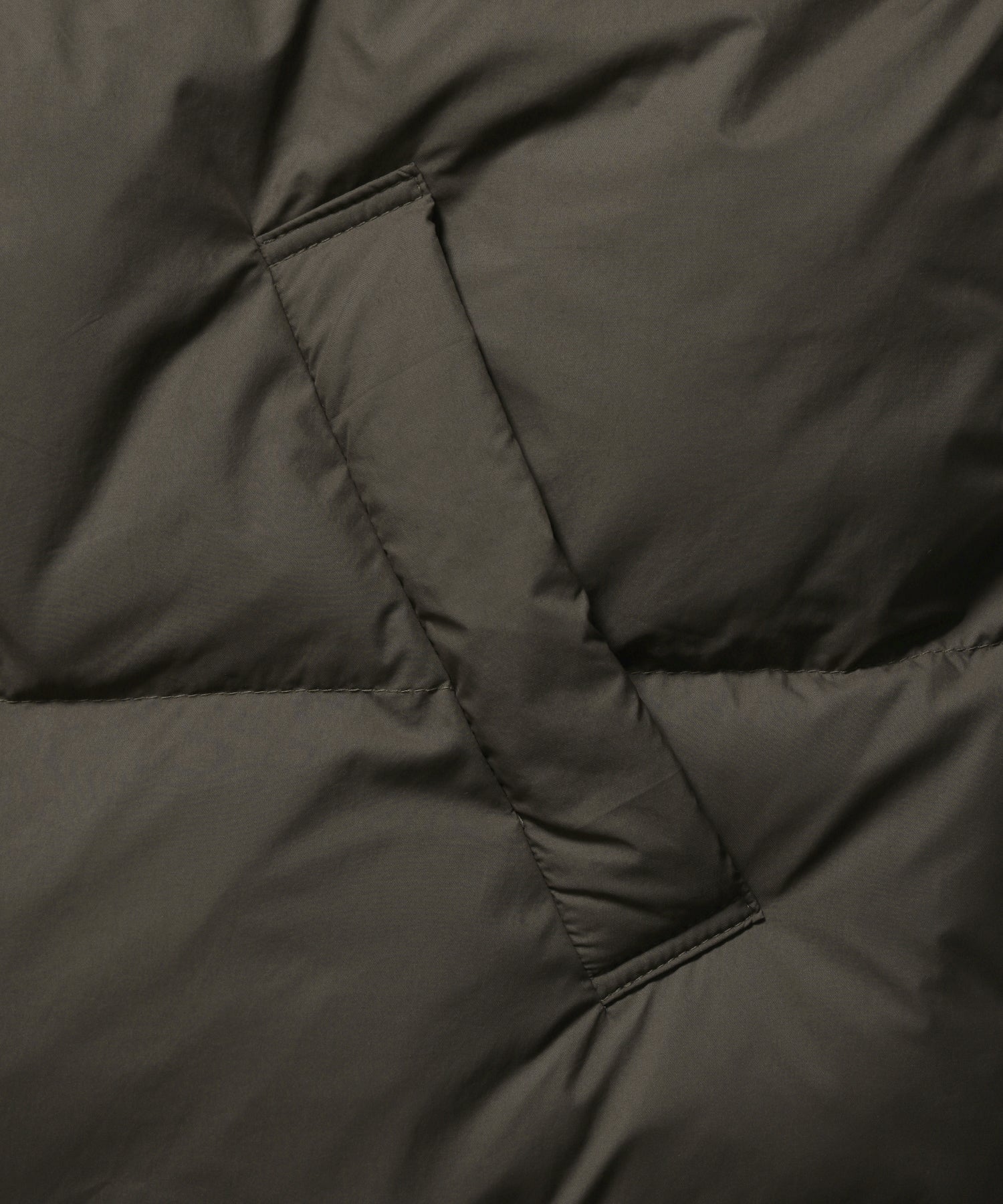 【SEQUENZ】 REVERSIBLE SYNTHETIC DOWN JACKET / リバーシブル ナイロン スタンド ダウンジャケット ドローコード REAL TREE×BROWN