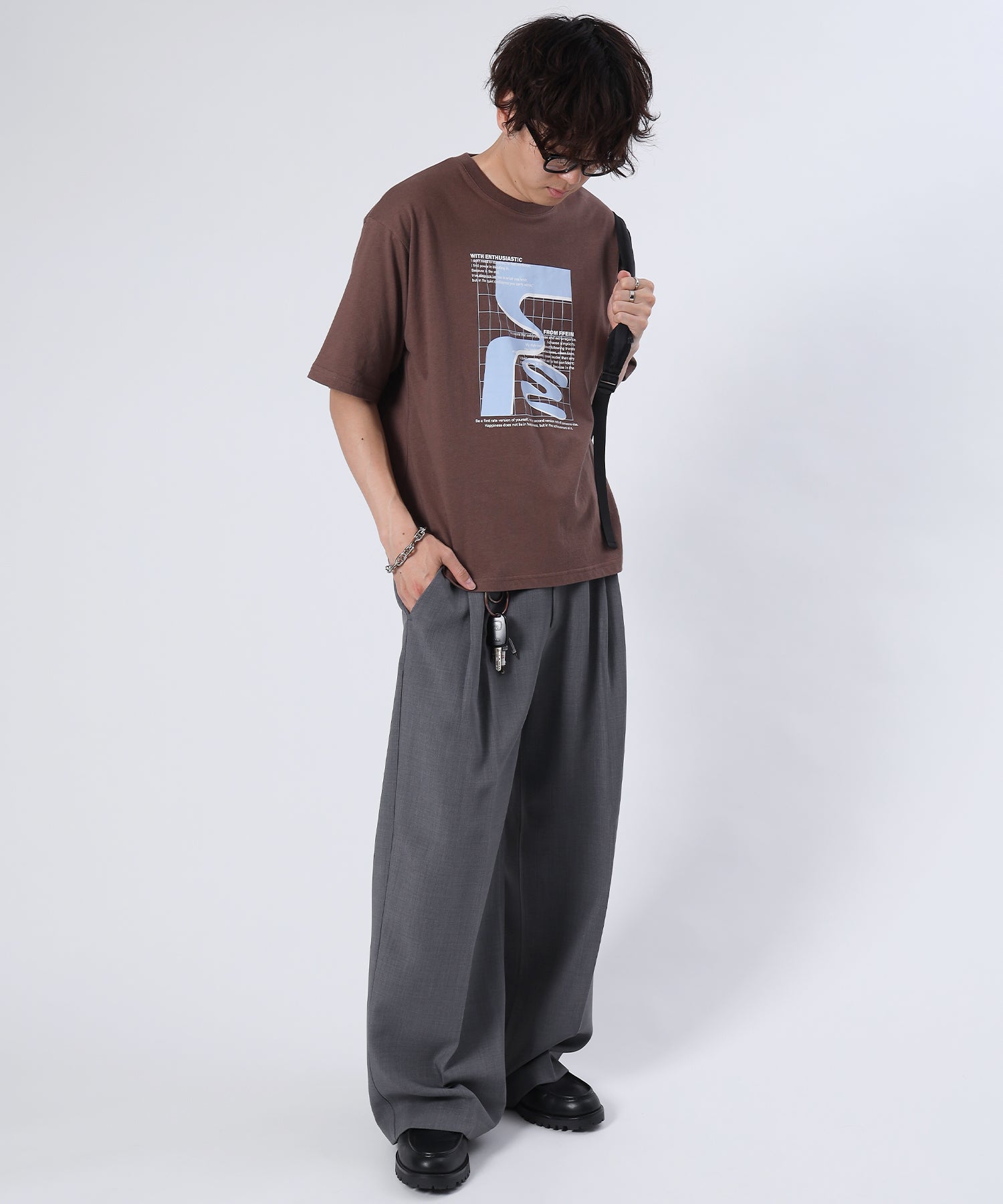 モデル:H178 Size:L モカ