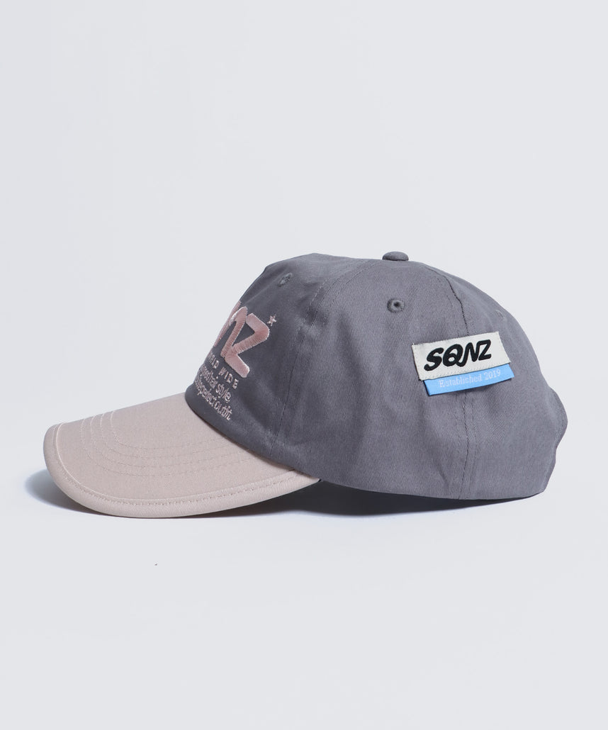 ※WEB限定 / ロゴ刺繍キャップ / sqnz logo cap ライトピンク