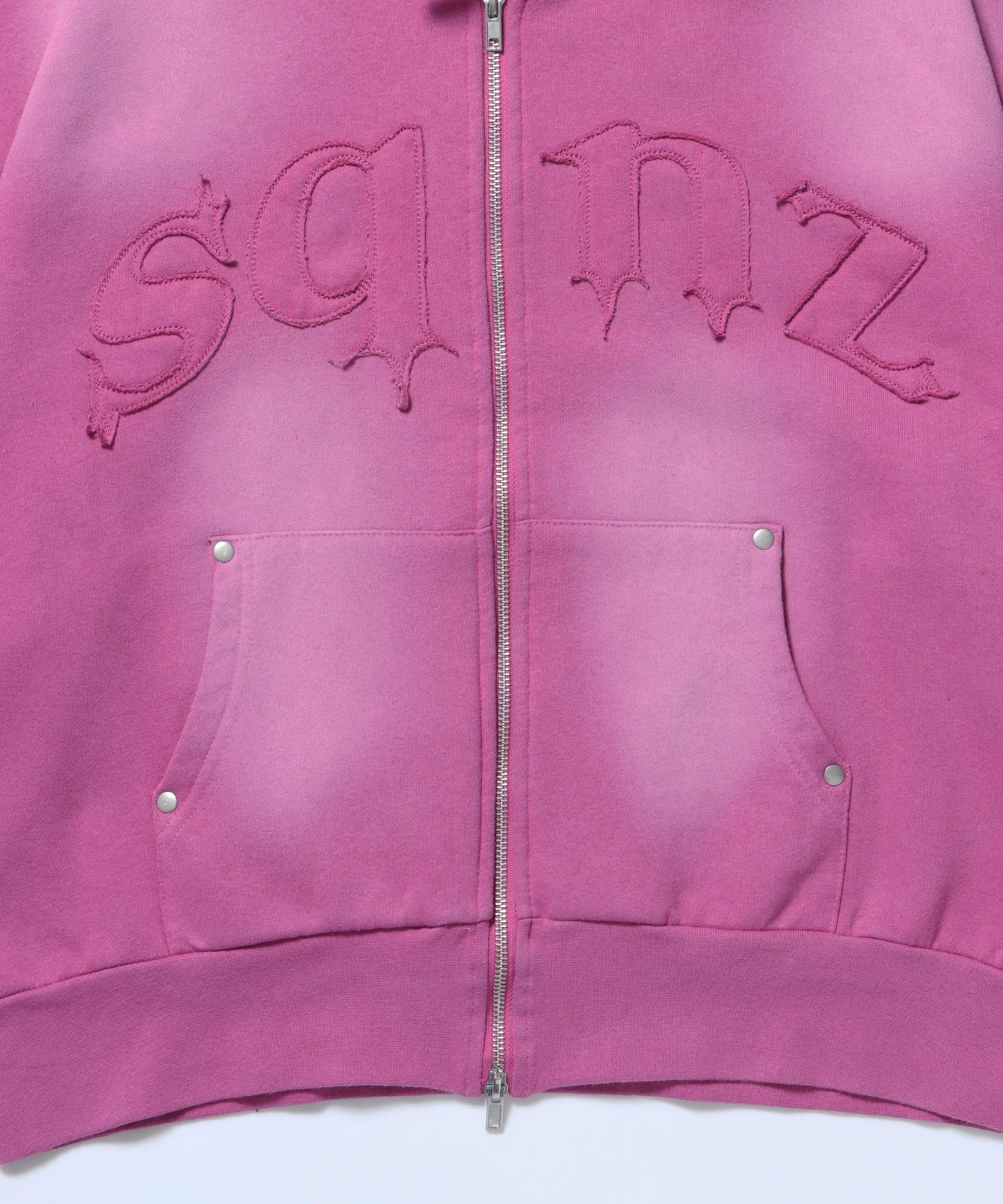 sqnz washed wappen zip p/k / フェード ジップパーカー スタッズ フルジップ オーバーサイズ ヴィンテージライク センターロゴ 裏起毛 ピンク