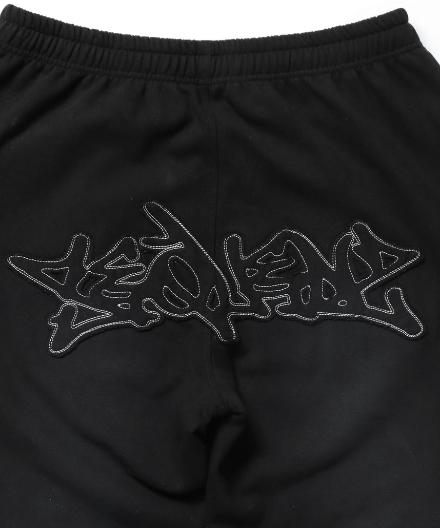 LOGO APPLIQUE SWEAT PANTS / フェード スウェット オーバーサイズ ヴィンテージライク 裏起毛 ブラック