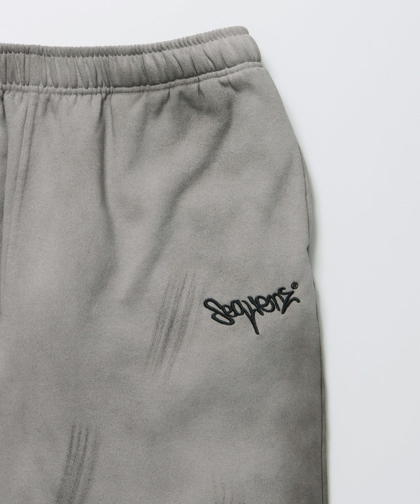 LOGO APPLIQUE SWEAT PANTS / フェード スウェット オーバーサイズ ヴィンテージライク 裏起毛 ライトグレー