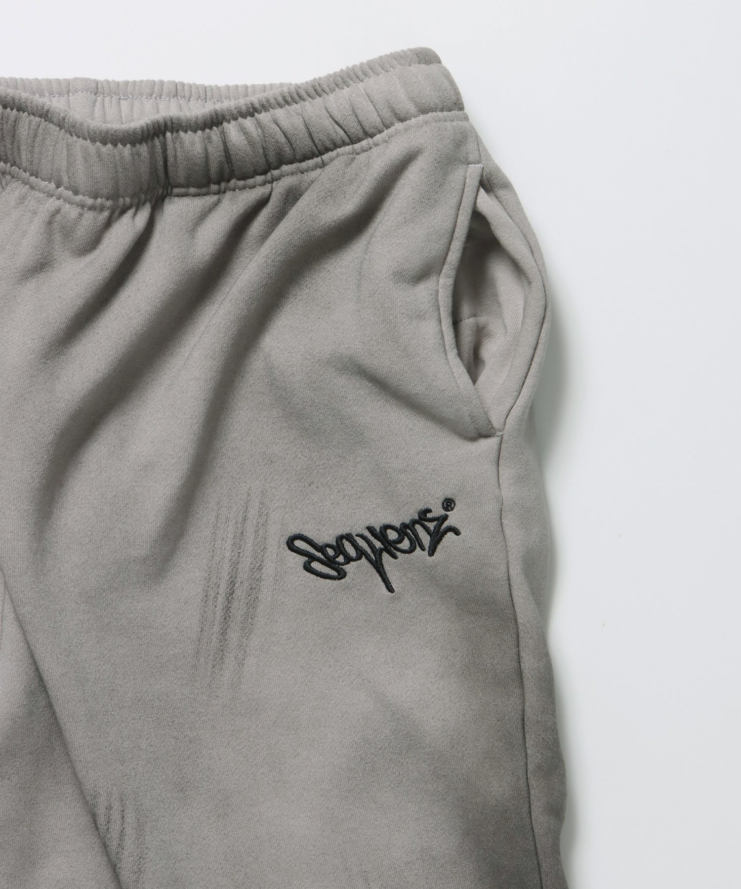 LOGO APPLIQUE SWEAT PANTS / フェード スウェット オーバーサイズ ヴィンテージライク 裏起毛 ライトグレー