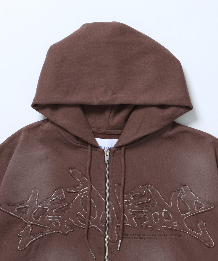 LOGO APPLIQUE ZIP HOODIE / フェード フルジップ オーバーサイズ ヴィンテージライク センターロゴ 裏起毛 ダークブラウン ≪SET UP着用可能≫