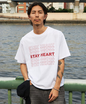 メッセージロゴショート丈Tシャツ / ぼかしロゴ Tシャツ 短丈 クルーネック 半袖 ホワイト×レッド