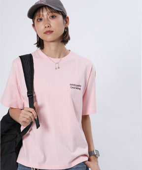 ワンポイント刺繍ショート丈Tシャツ / Tシャツ 短丈 クルーネック 半袖 刺繍 ワンポイント ピンク