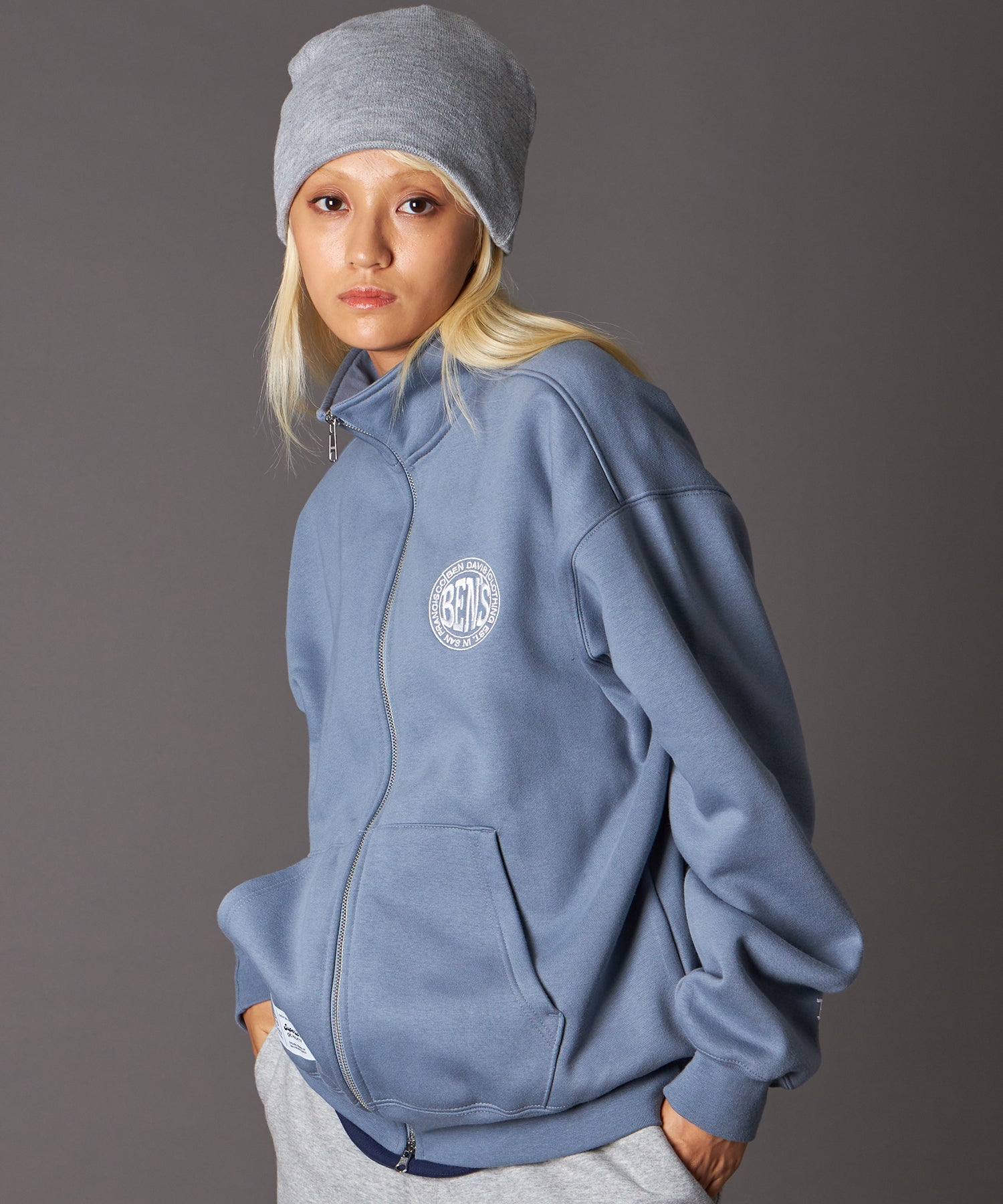 モデル:H172 Size:M