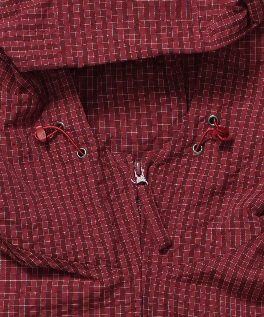 3段ロゴチェックマウンテンパーカー / ダブルジップ フーディ アウター ワンポイント レッド