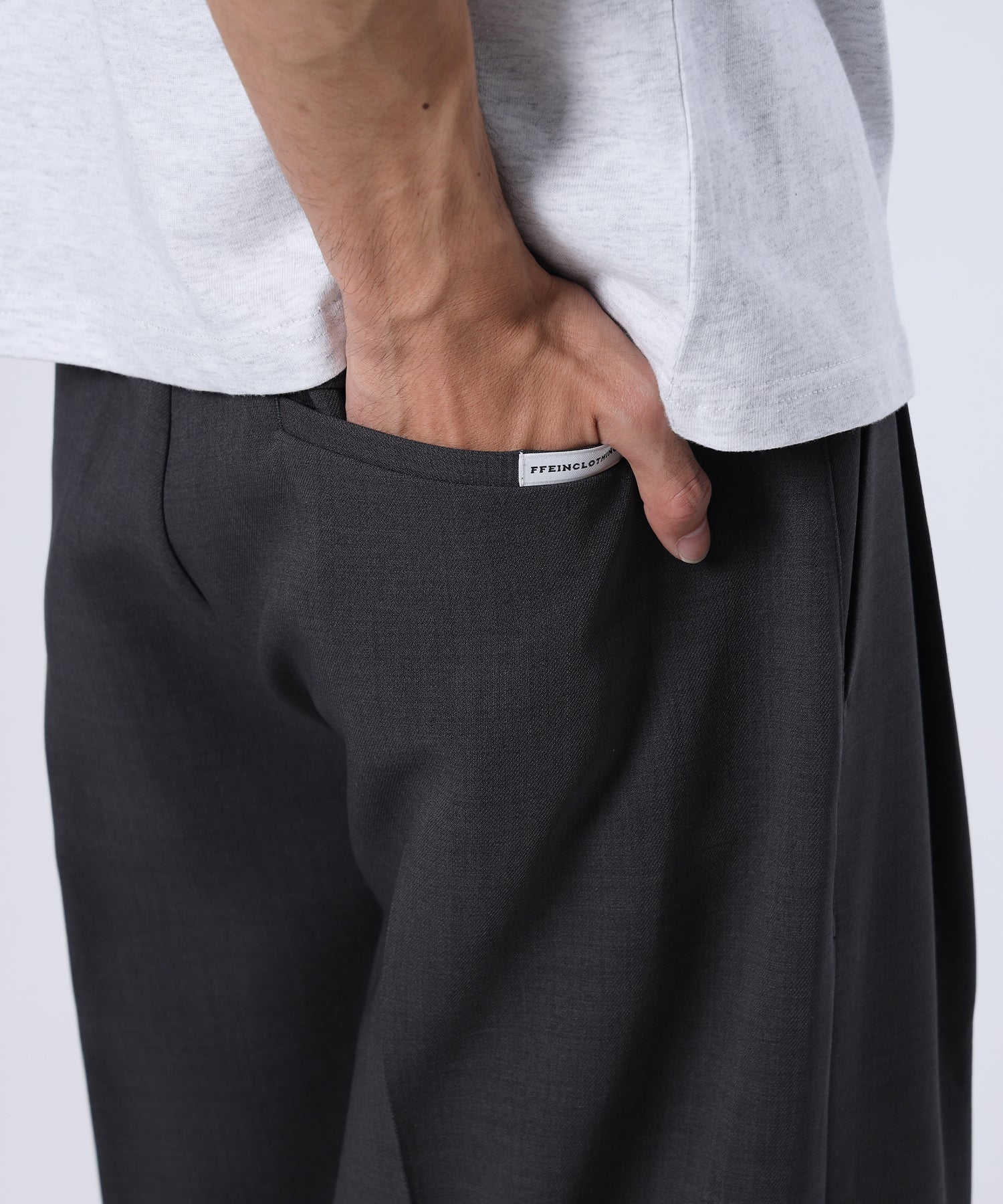 モデル:H178 Size:M グレー