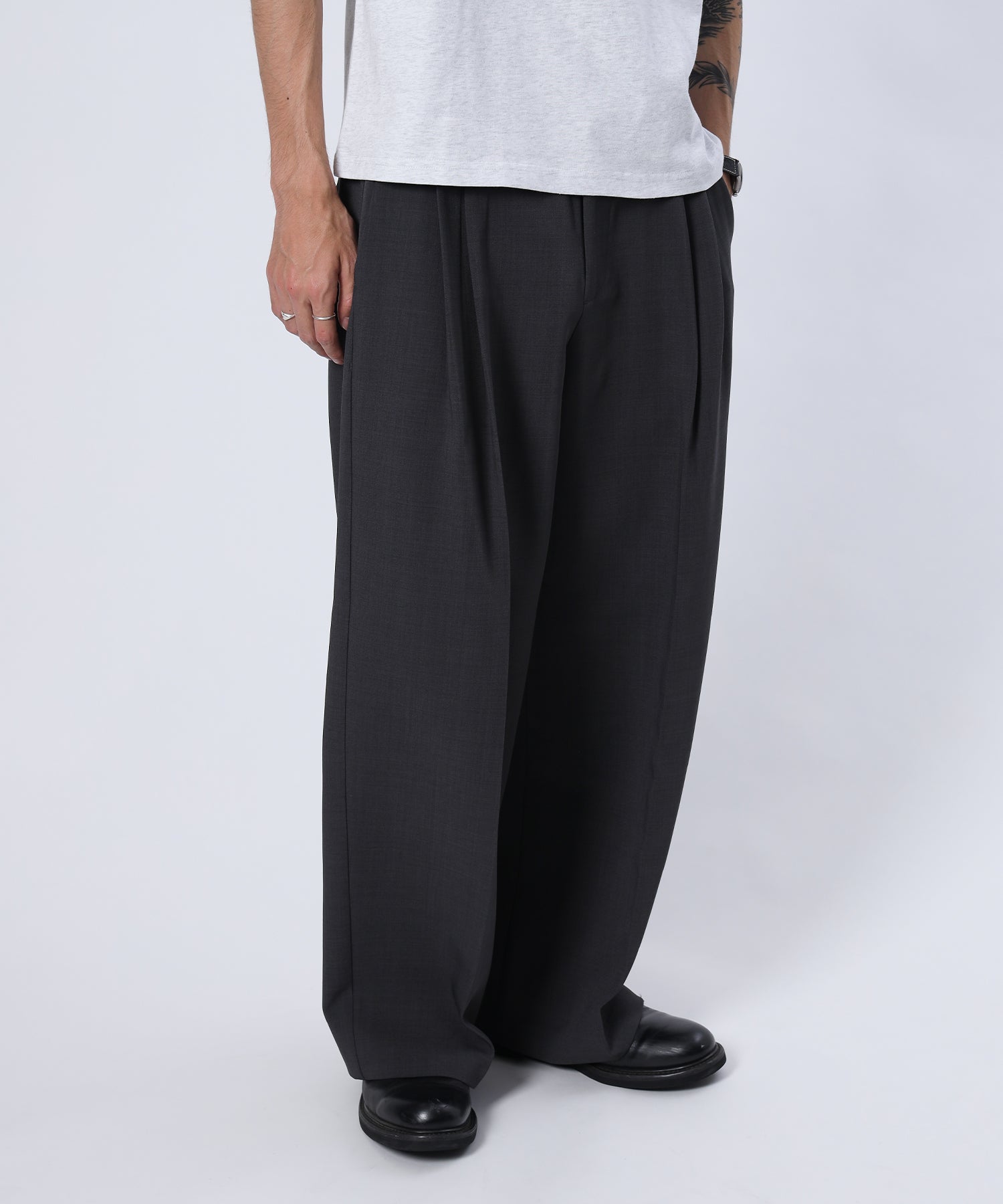 モデル:H178 Size:M グレー