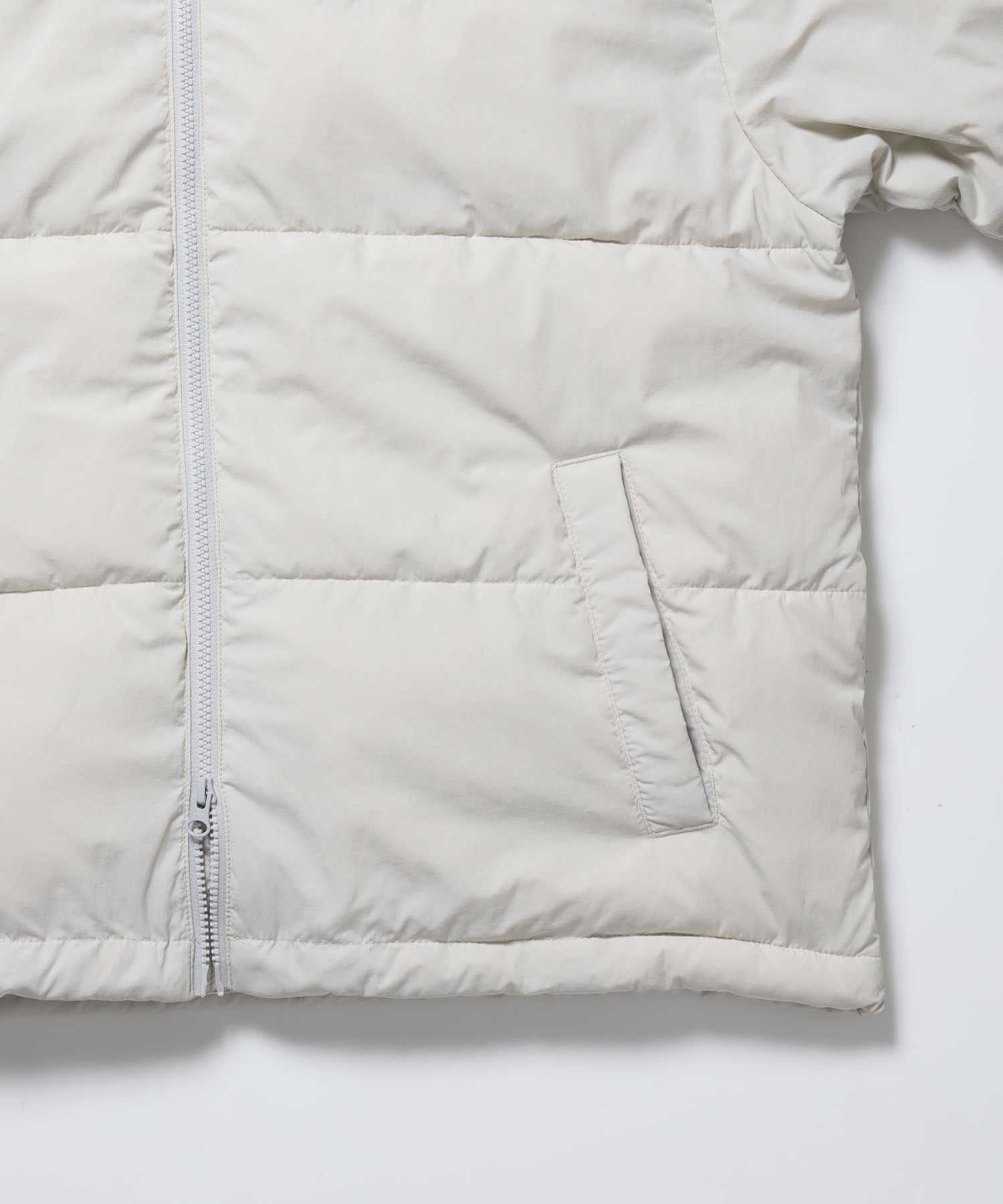 BD PUFFER JACKET / ダウンジャケット パッファー シンプルロゴ ユニセックス アイボリー