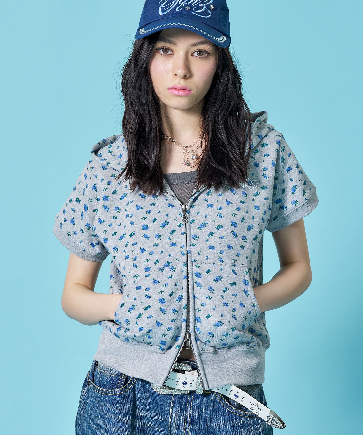 モデル:H163 Size:M 柄83