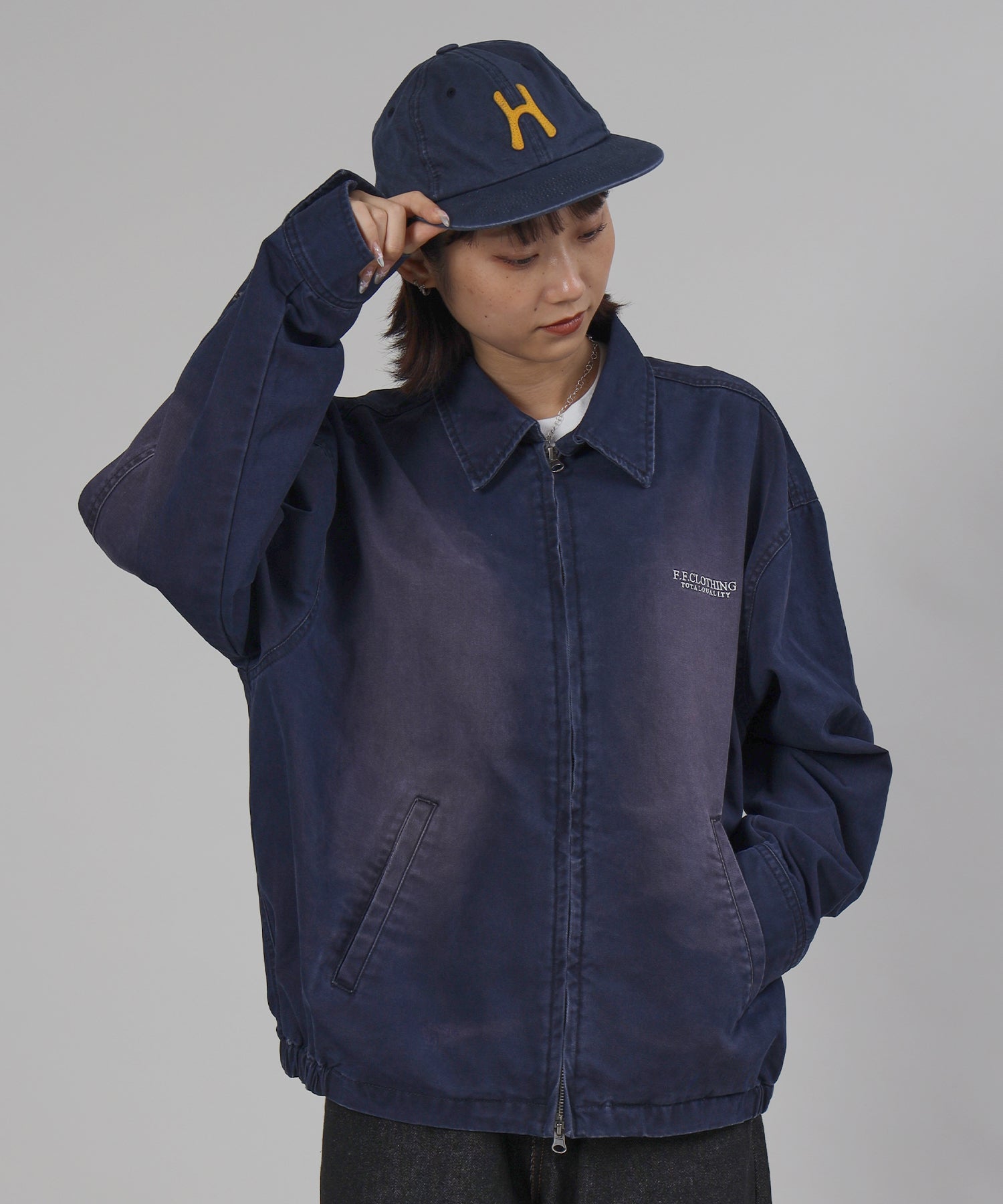 モデル:H163 Size : L ブルー