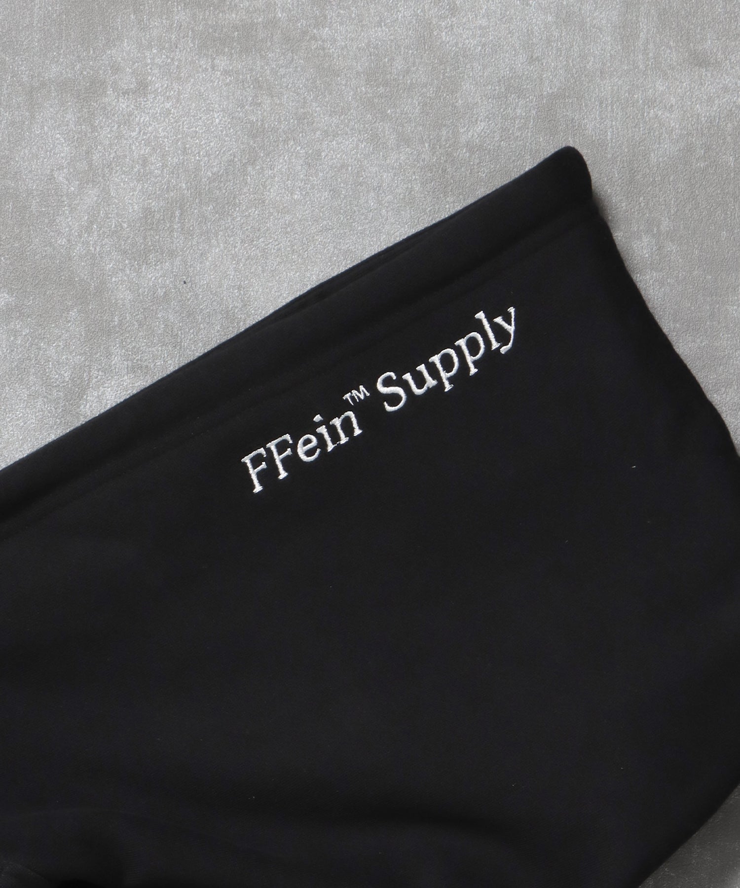 ヘビーウエイトフード刺繍ロゴジップパーカー / パーカー 裏起毛 ジップ 刺繍 ロゴ フーディ ダブルジップ ブラック