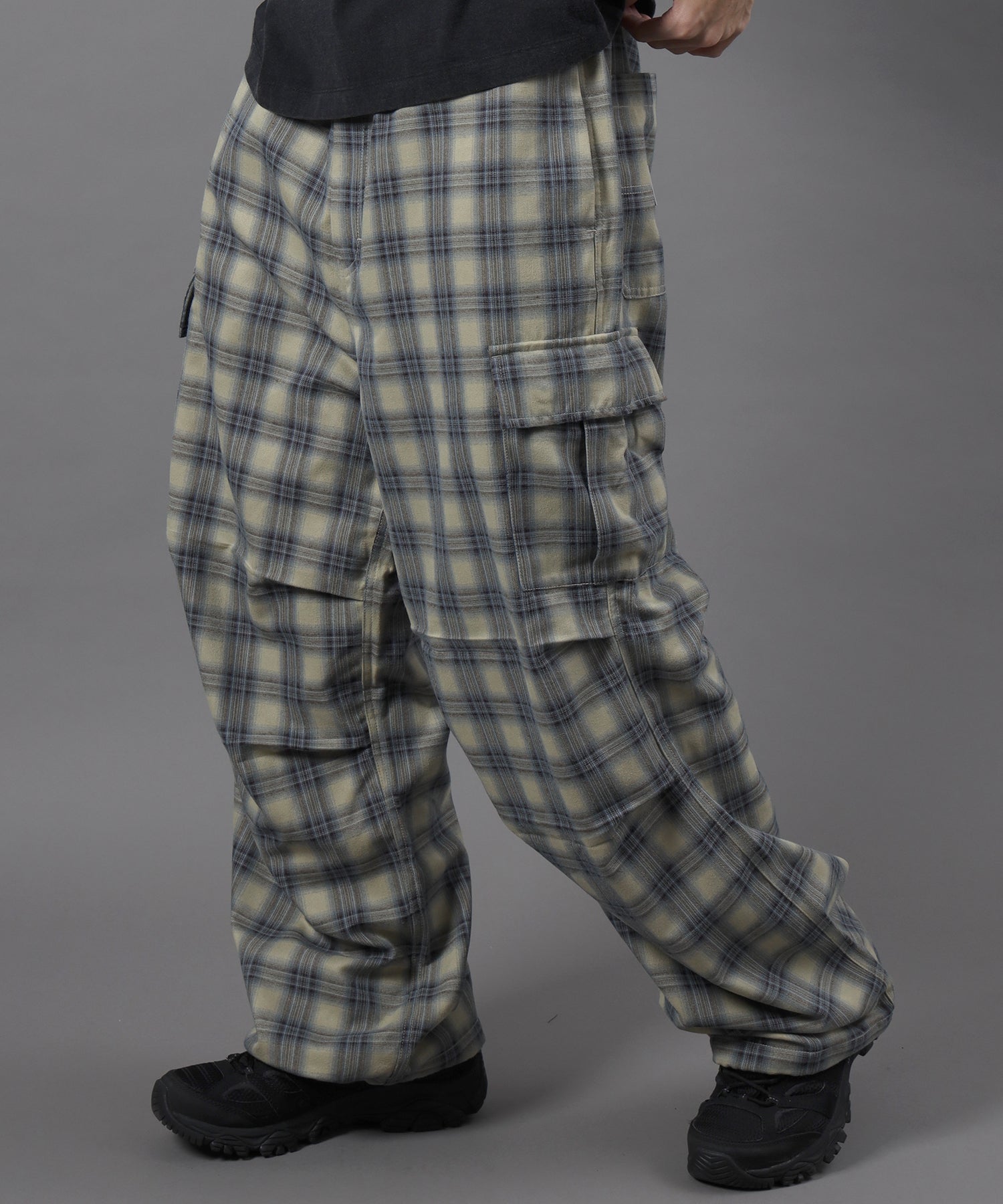 モデル:H177 Size:L
