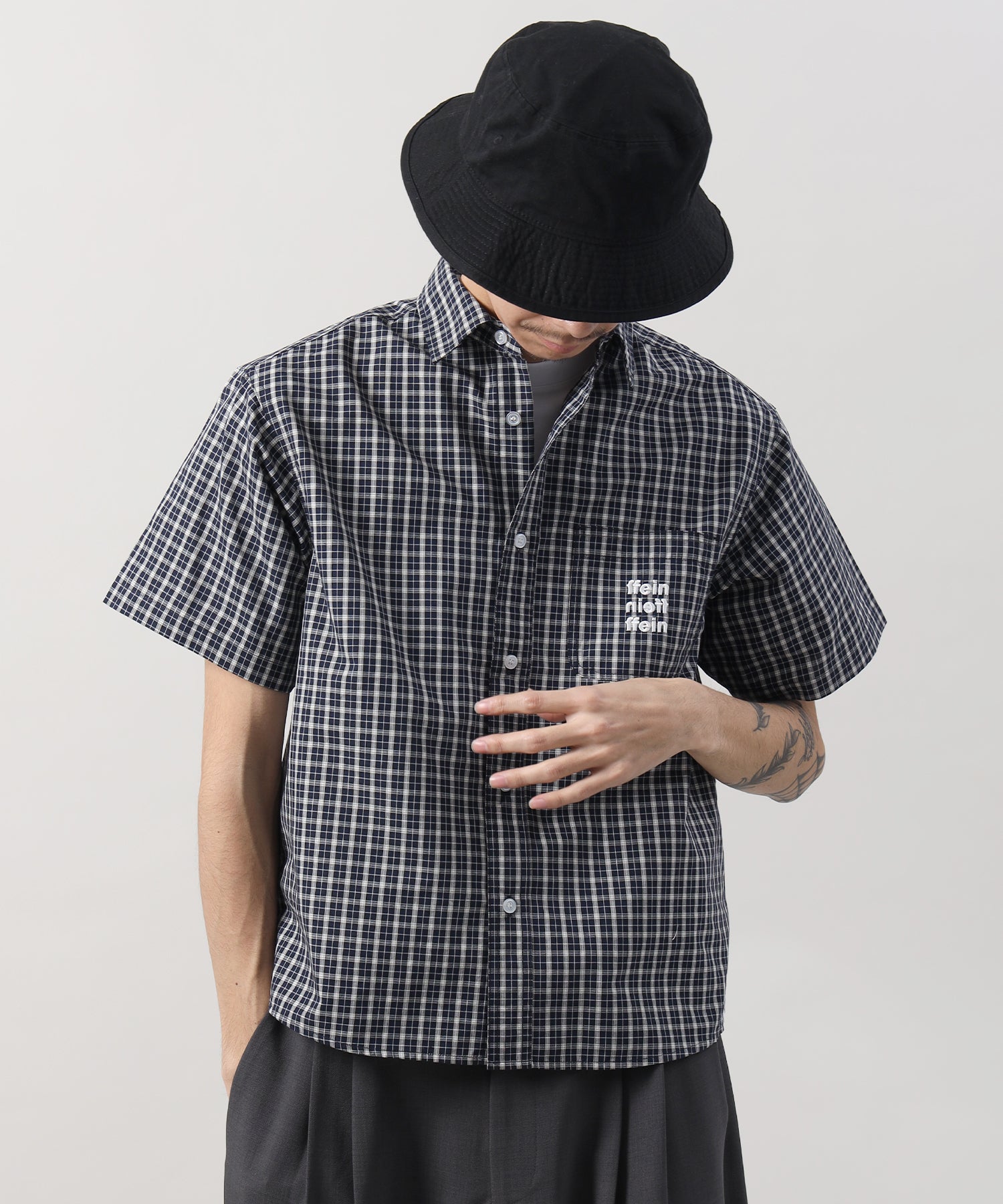モデル:H178 Size:M ダークネイビー