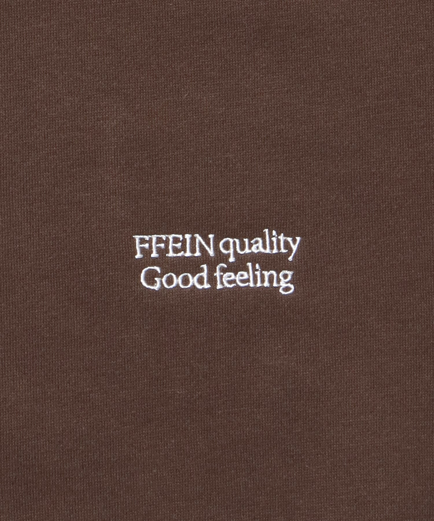 ワンポイントロゴプルオーバースウェット / 刺繍 ワンポイント シンプル ノームコア 綺麗目 シティガール シティボーイ 裏起毛 ブラウン