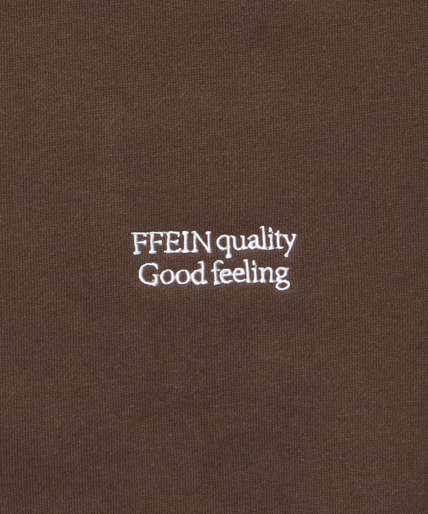 ワンポイントロゴプルオーバースウェット / 刺繍 ワンポイント シンプル ノームコア 綺麗目 シティガール シティボーイ 裏起毛 ブラウン