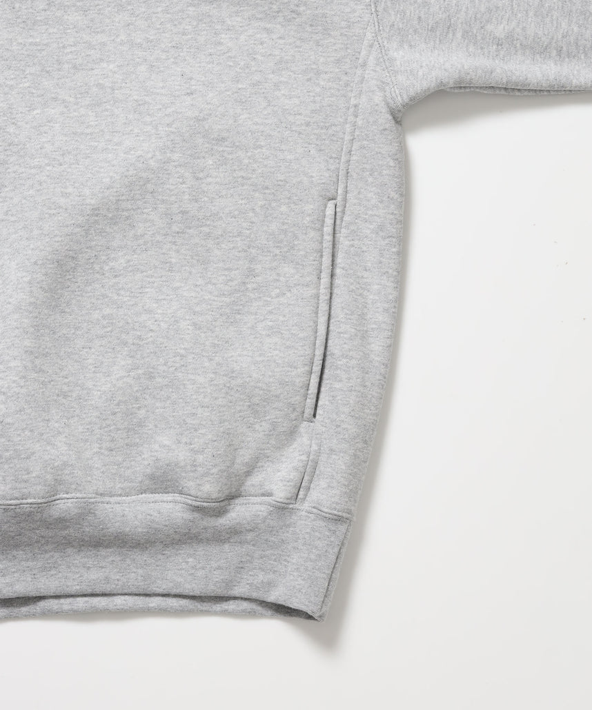 BD SWEAT SNAP P/O / スウェット ハイネック ボタン 裏起毛 ワンポイント刺繍 ユニセックス グレー
