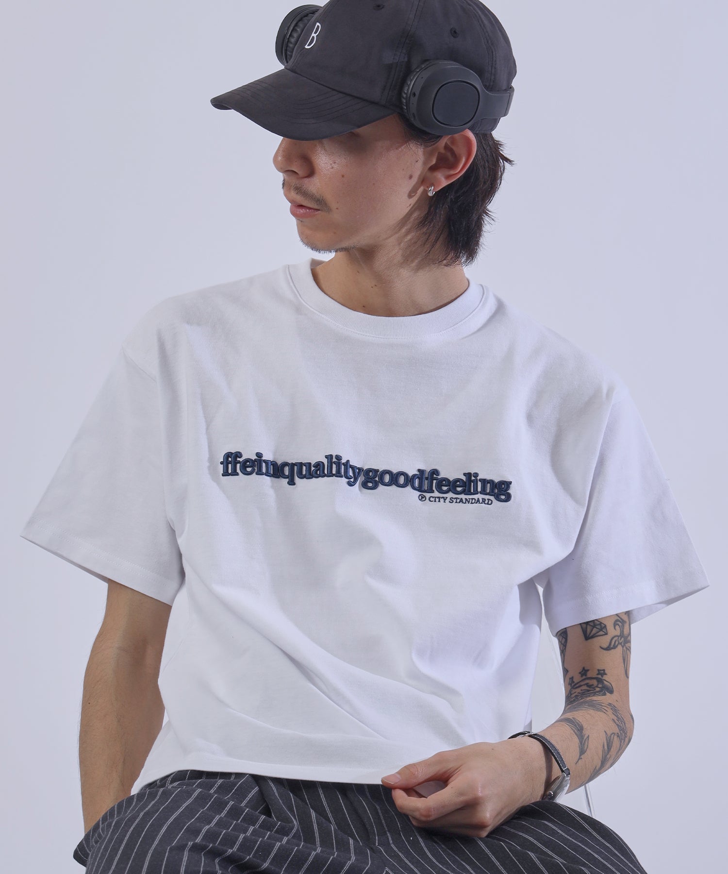 FFEIN(フェイン)】センターロゴ3D刺繍ショート丈Tシャツ / Tシャツ
