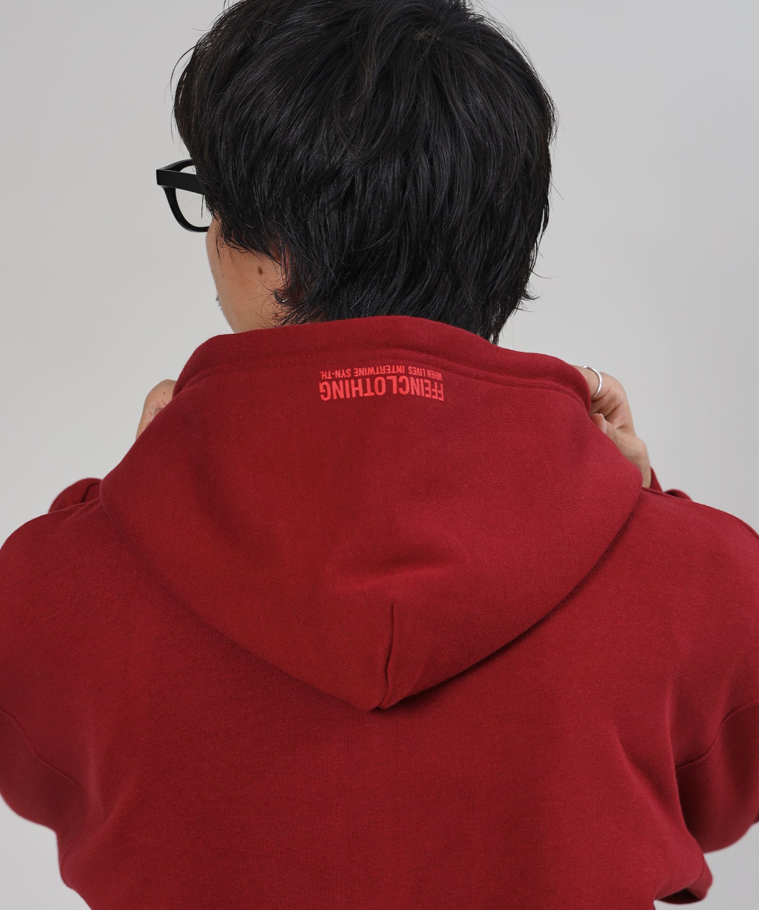 モデル:H178 Size : L ワイン