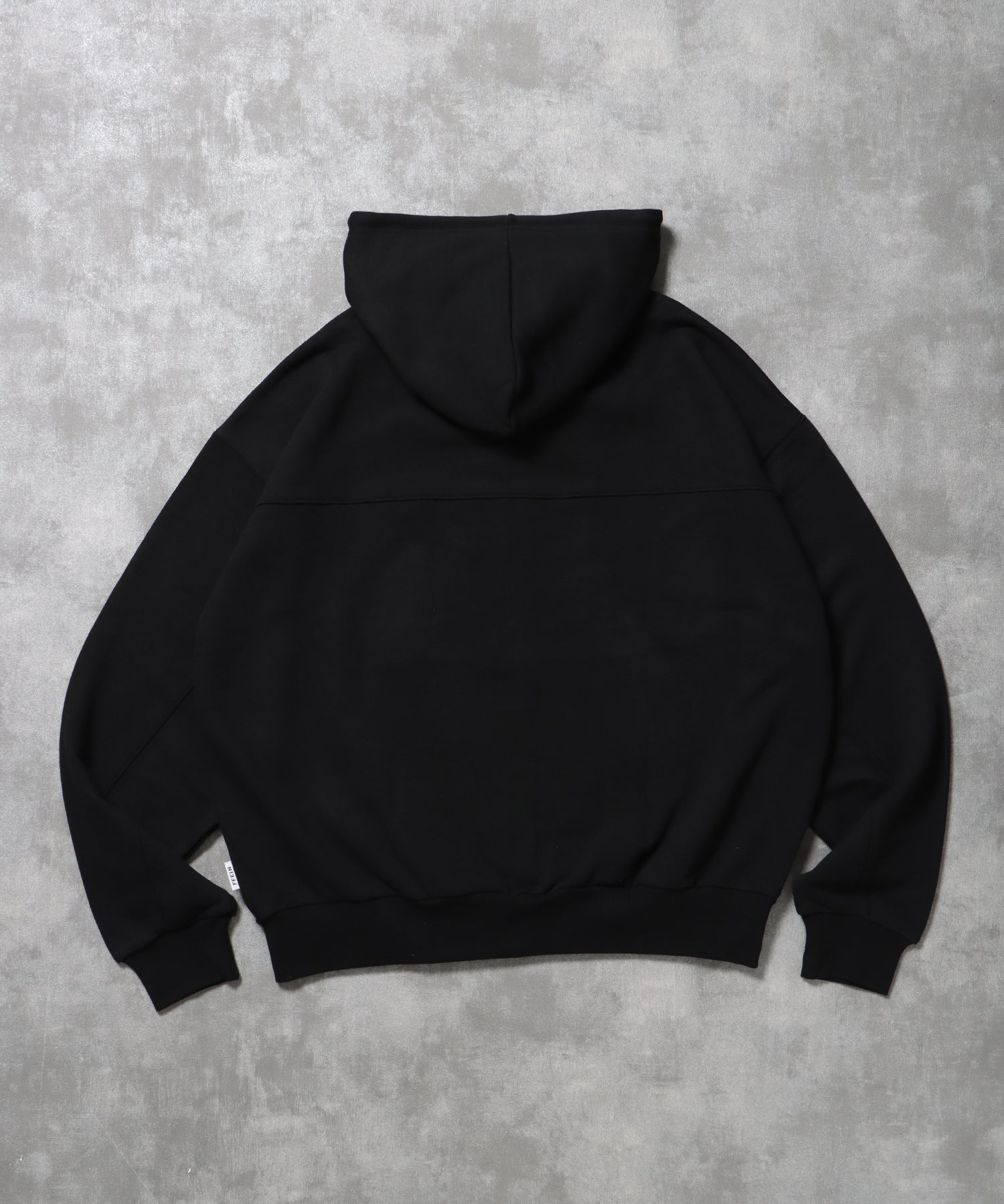ヘビーウエイト3段ロゴメッセージジップパーカー / ジップ パーカー 裏毛 フーディ プルオーバー ブラック
