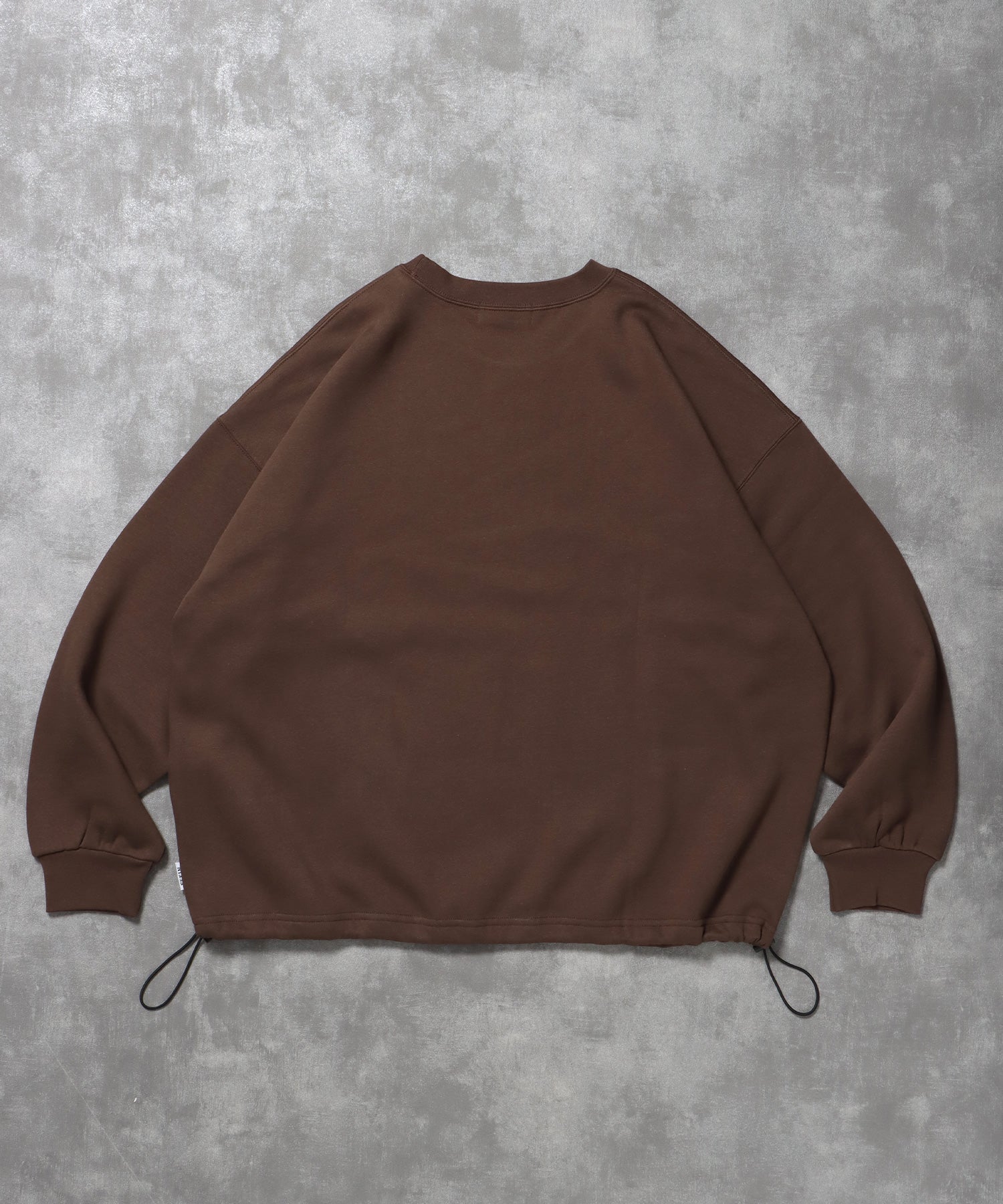 ヘビーウエイト3段ロゴドローコード付スウェット / スウェット トレーナー ロゴプリント ドローコード 裏起毛 ブラウン