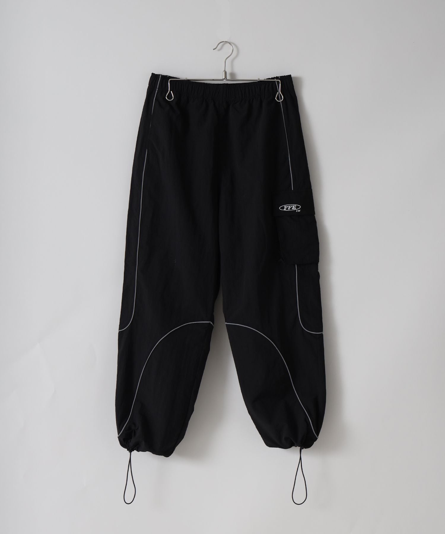 【FFEIN(フェイン)】配色ナイロンメッシュパンツ ブラック